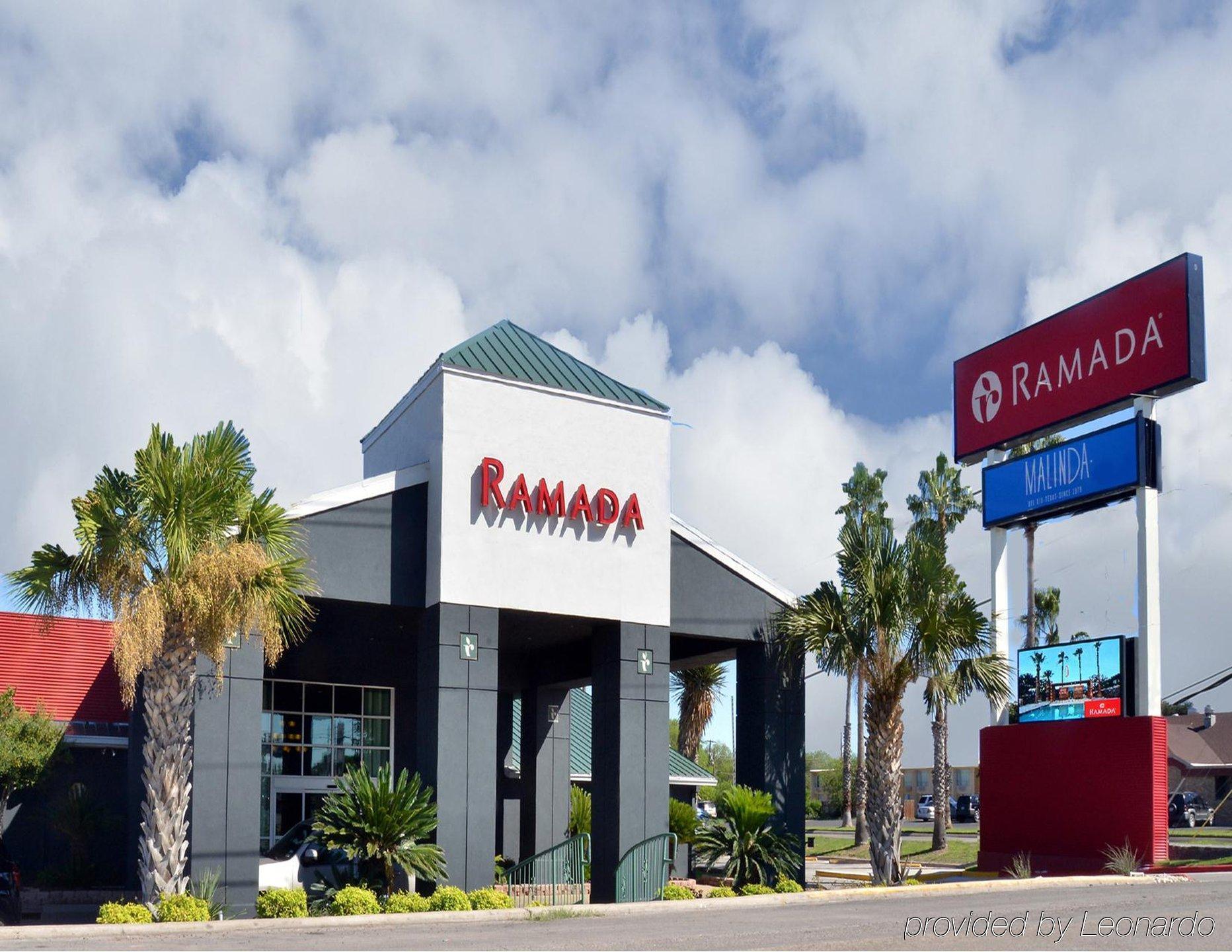 Ramada By Wyndham Del Rio Hotel Exterior foto